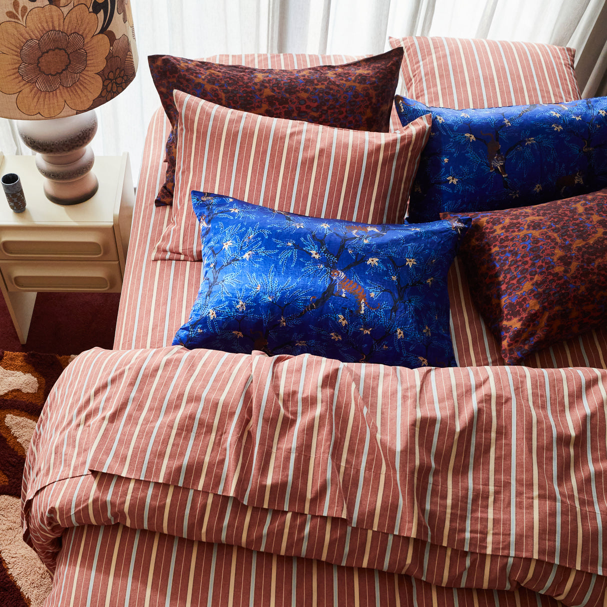 Andrea Linen-Silk Pillowcase - Ultramarine Standard
