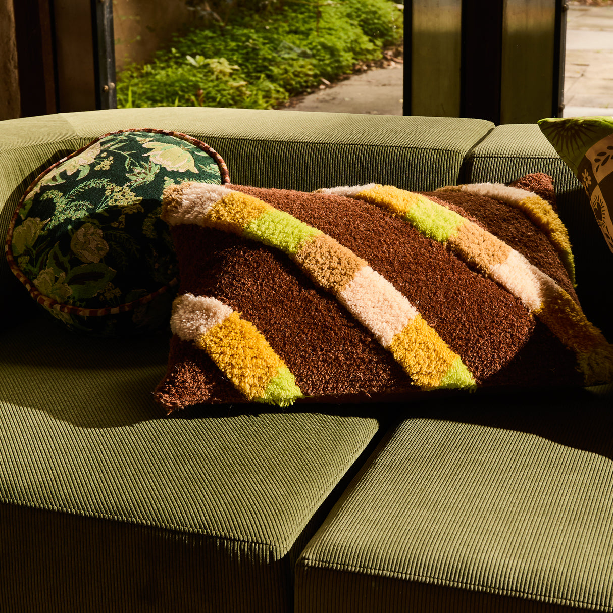 Max Tufted Cushion Feather Insert
