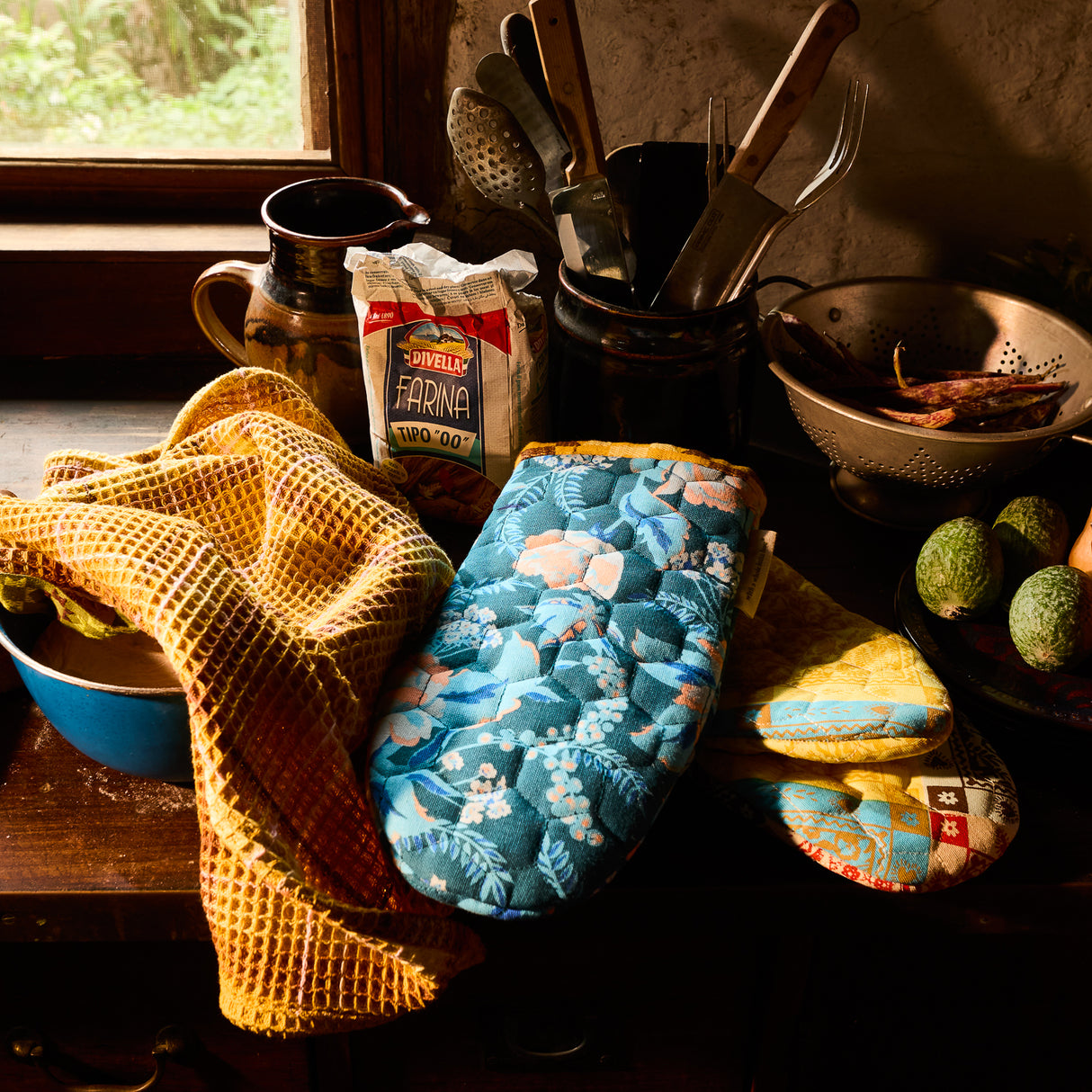 Indiana Oven Mitt Set