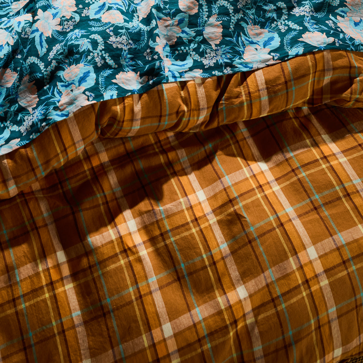 Frances Linen Quilt Cover - Sable Queen