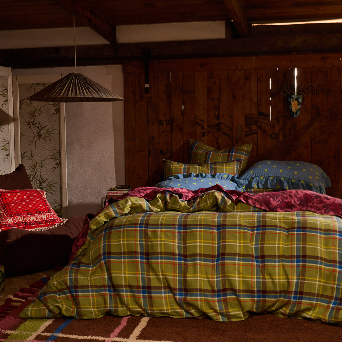 Frances Linen Quilt Cover - Moss Queen