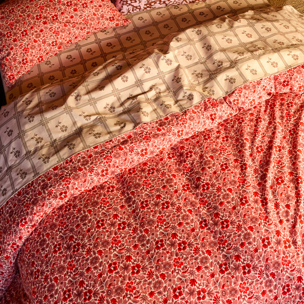 Magnolia Cotton Quilt Cover - Poppy Single