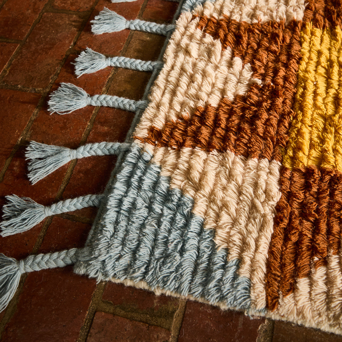 Daisy Tufted Rug - Calcite Blue