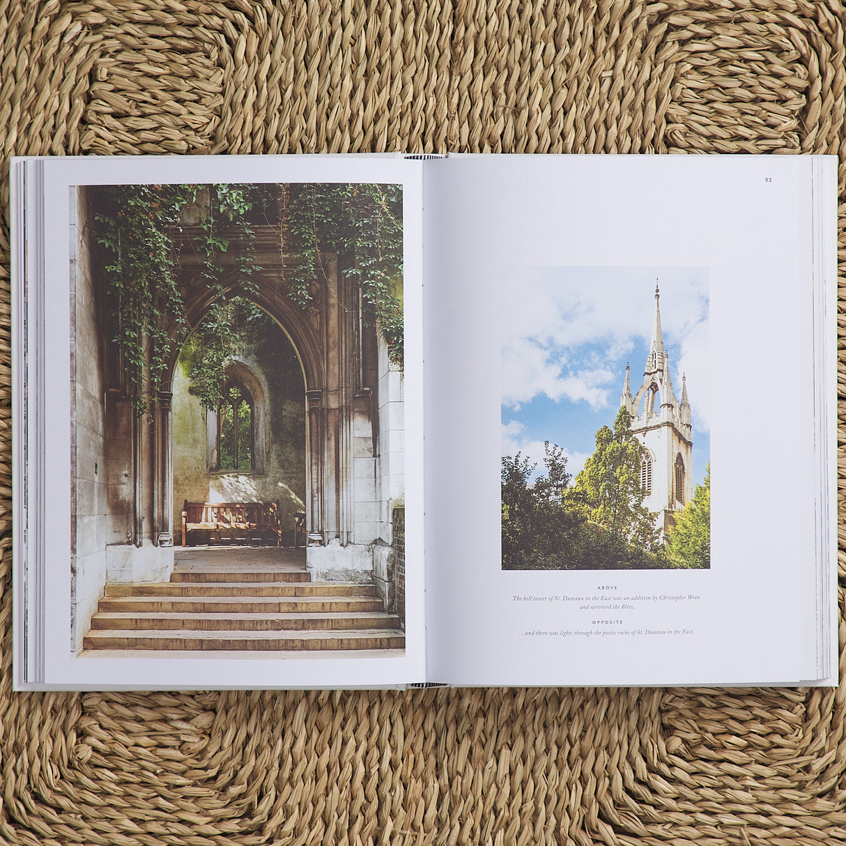 London: The Extraordinary Guide