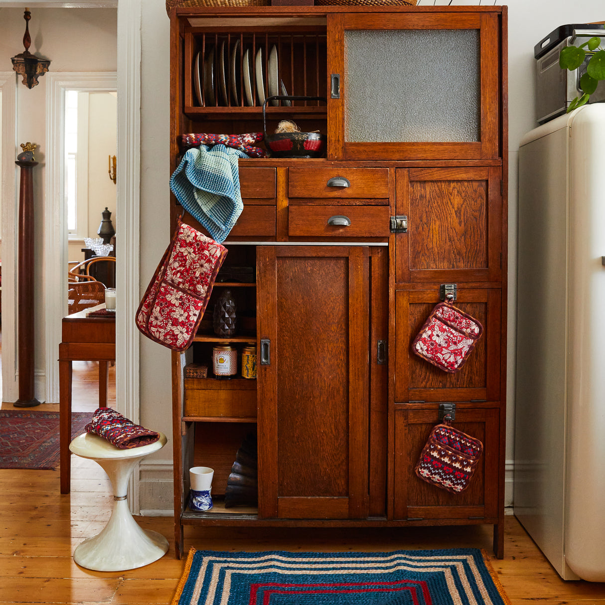 Arlette Oven Mitt Set