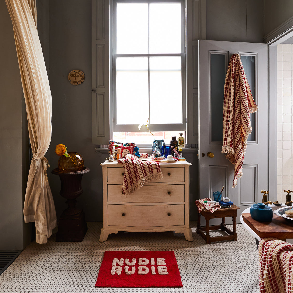 Lucien Waffle Hand Towel - Scarlet