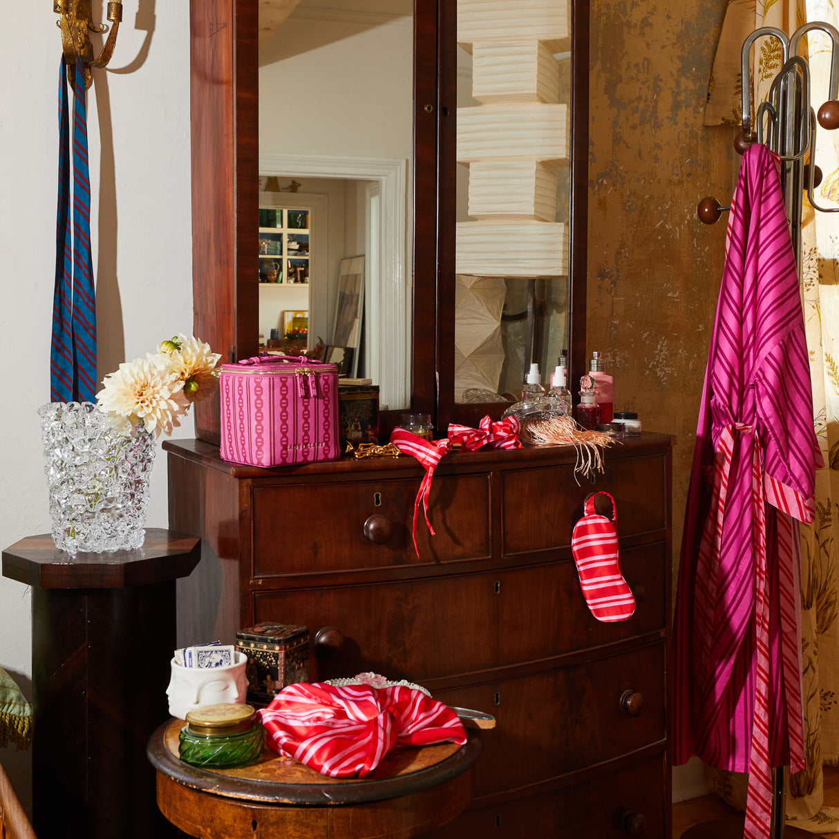 Taylor Silk Eye Mask - Scarlet