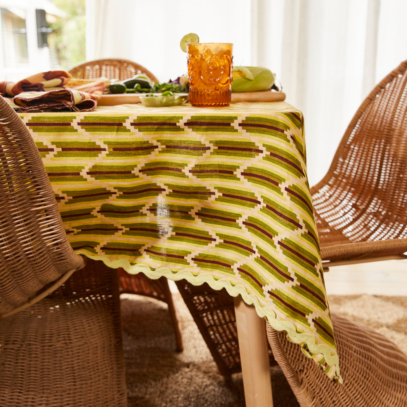 Nisha Table Cloth - Palm