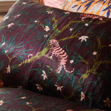 Andrea Linen-Silk Pillowcase - Rosewood Standard