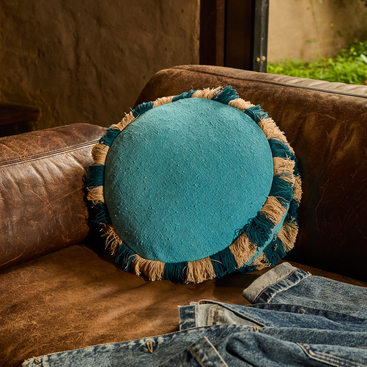 Reese Round Cushion - Turquoise Feather Insert