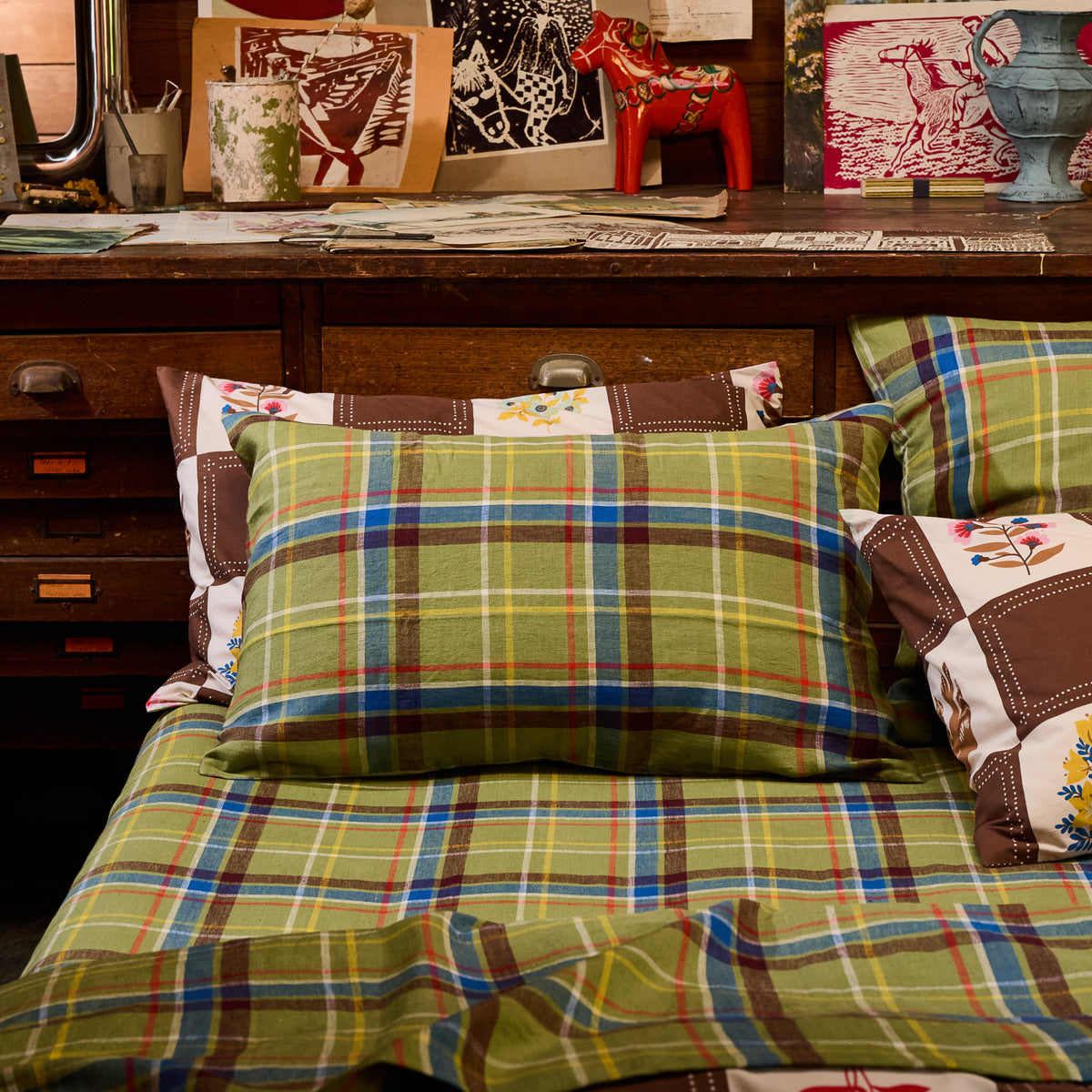 Frances Linen Pillowcase Set - Moss Standard