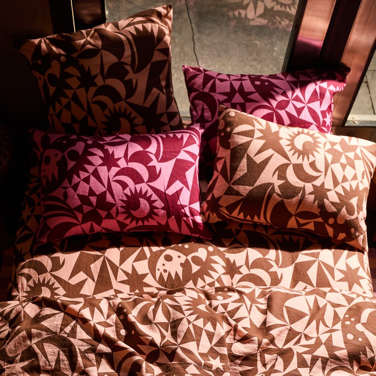 Nora Linen Pillowcase Set - Dahlia Standard