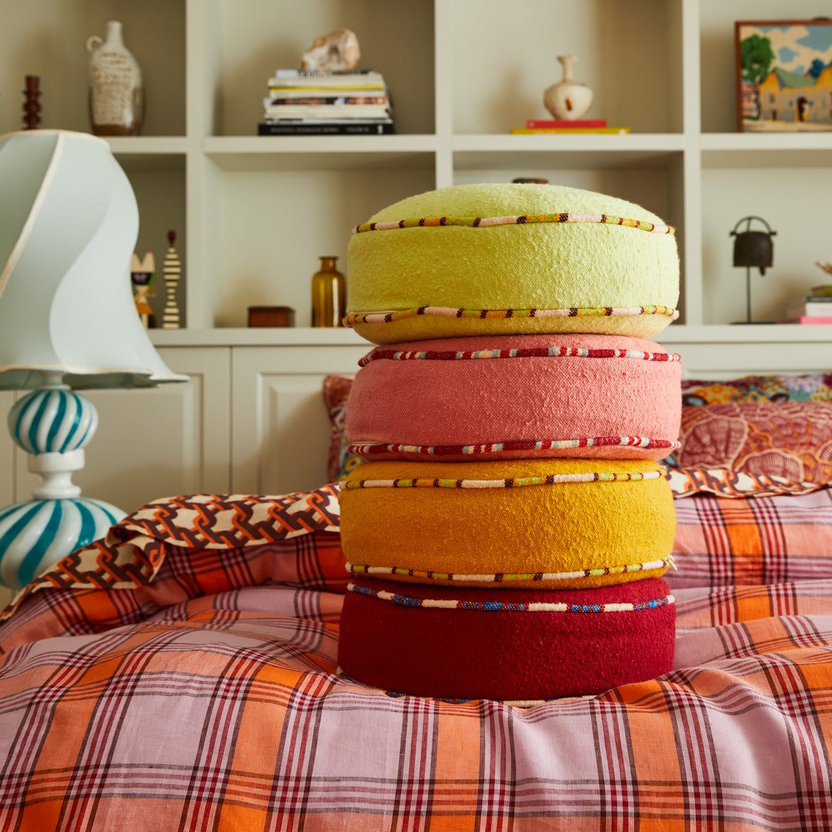 Delana Round Cushion - Dune Feather Insert