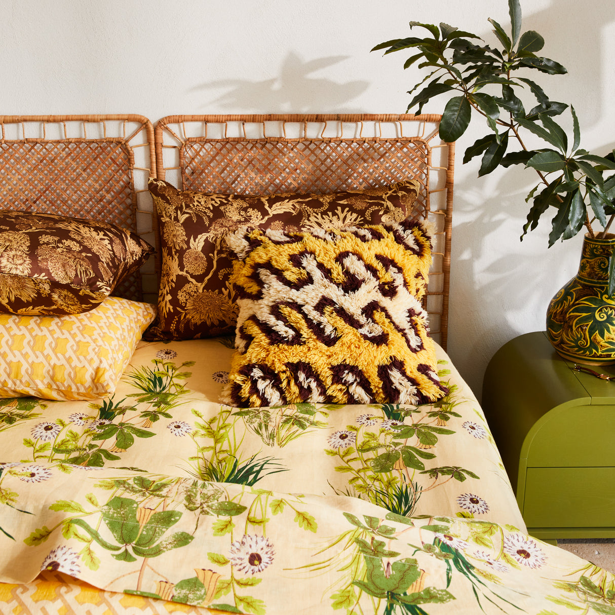 Marzia Shag Cushion - Dune Feather Insert