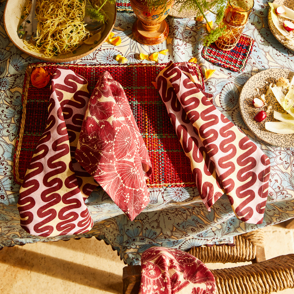 Lucia Napkin Set - Crimson