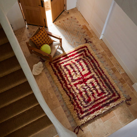 Belvia Beni Rug - Crimson 150 x 210 cm
