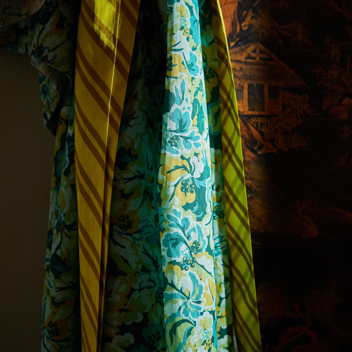 Demi Robe