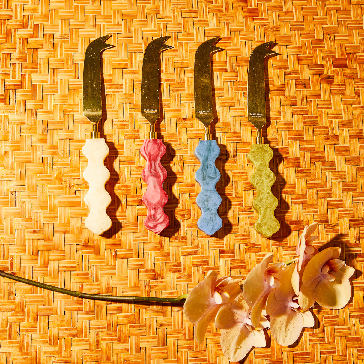 Coco Cheese Knife - Pearl